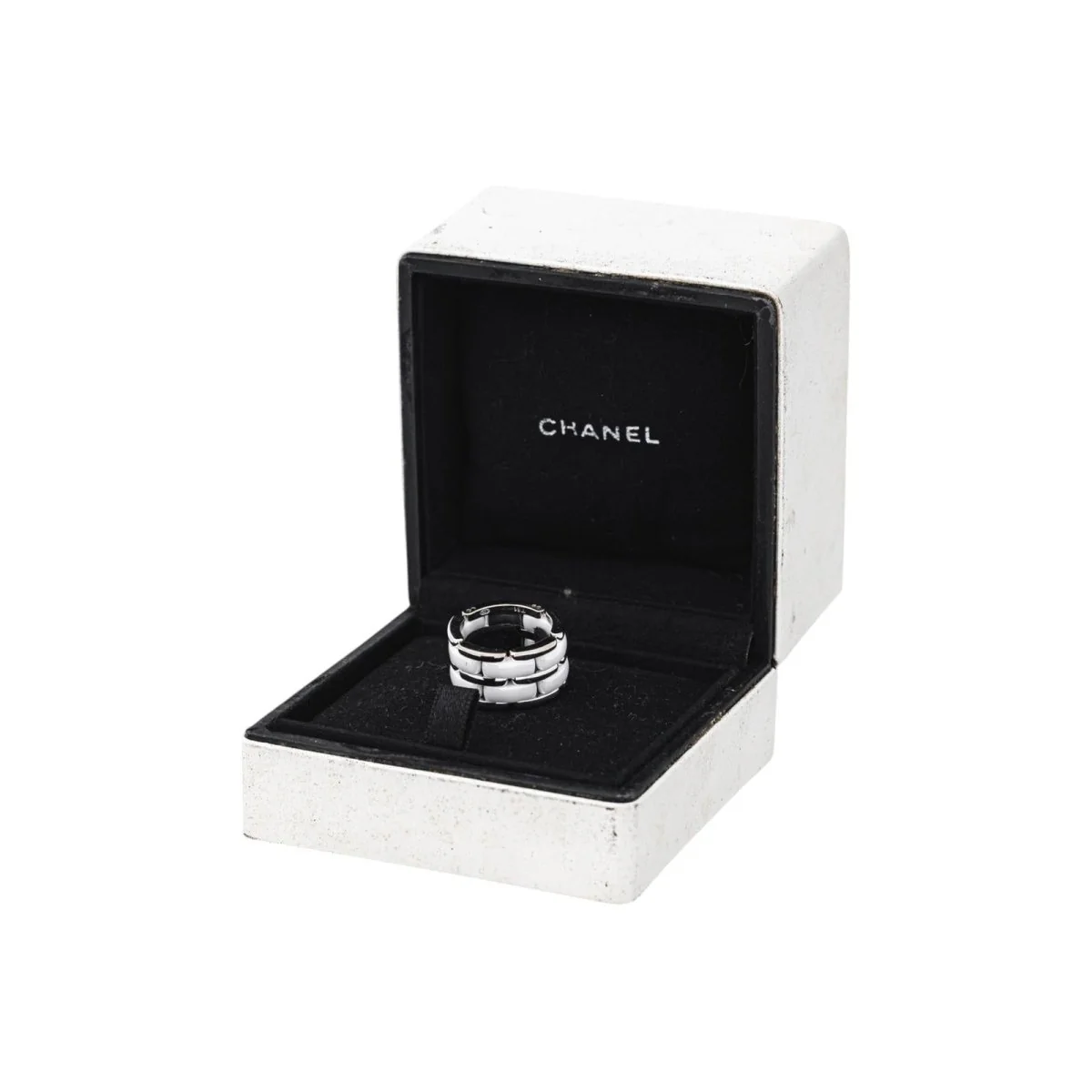 Bague Bandeau CHANEL "Ultra Grand Modèle" en or blanc et céramique - Image 8