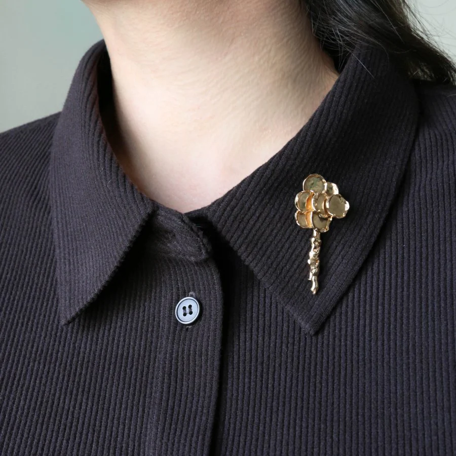 Broche Clip CHAUMET en or jaune - Image 2