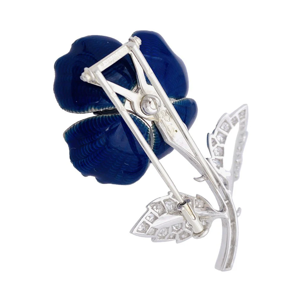 Broche Épingle BOUCHERON "Eglantine" en or blanc, platine, émail et diamants - Image 3