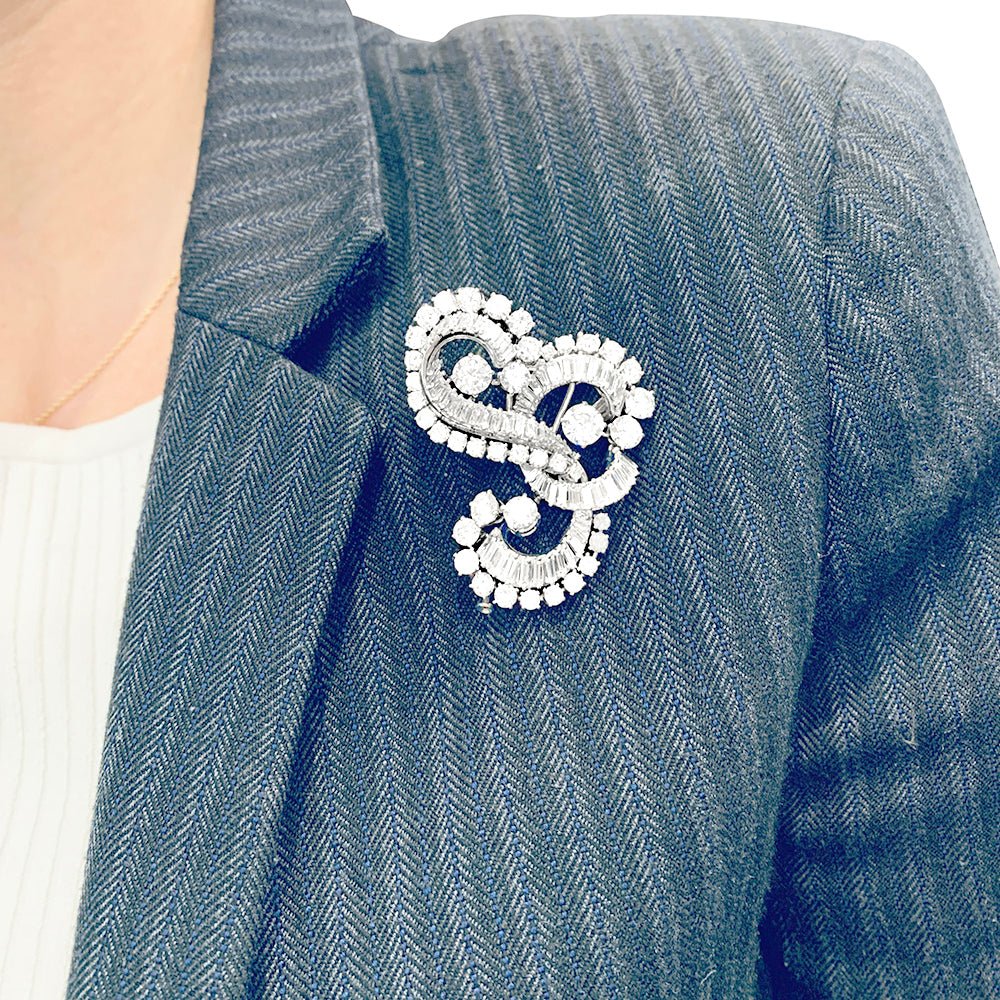 Clip J.Lacloche, "Volutes", platine, or blanc, diamants - Image 2
