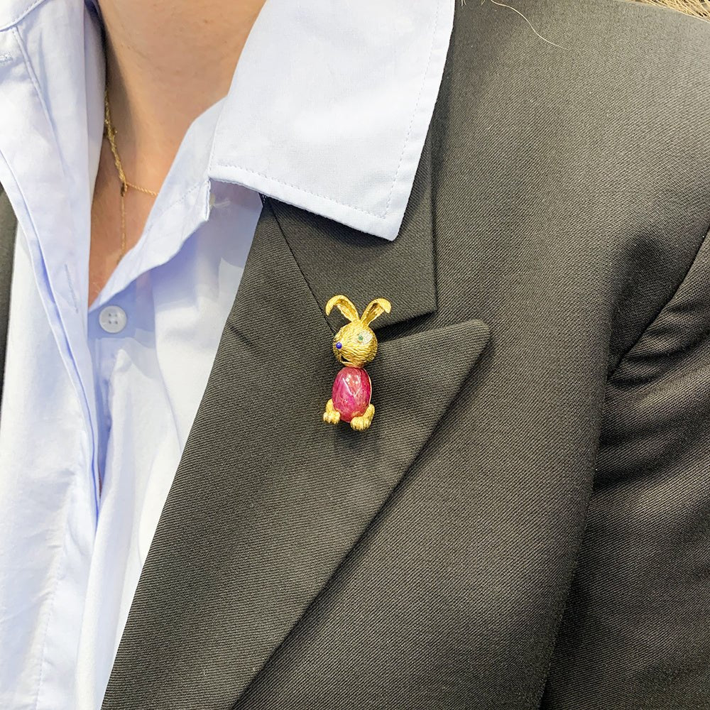 Clip "Lapin" or jaune et platine, rubis - Image 4