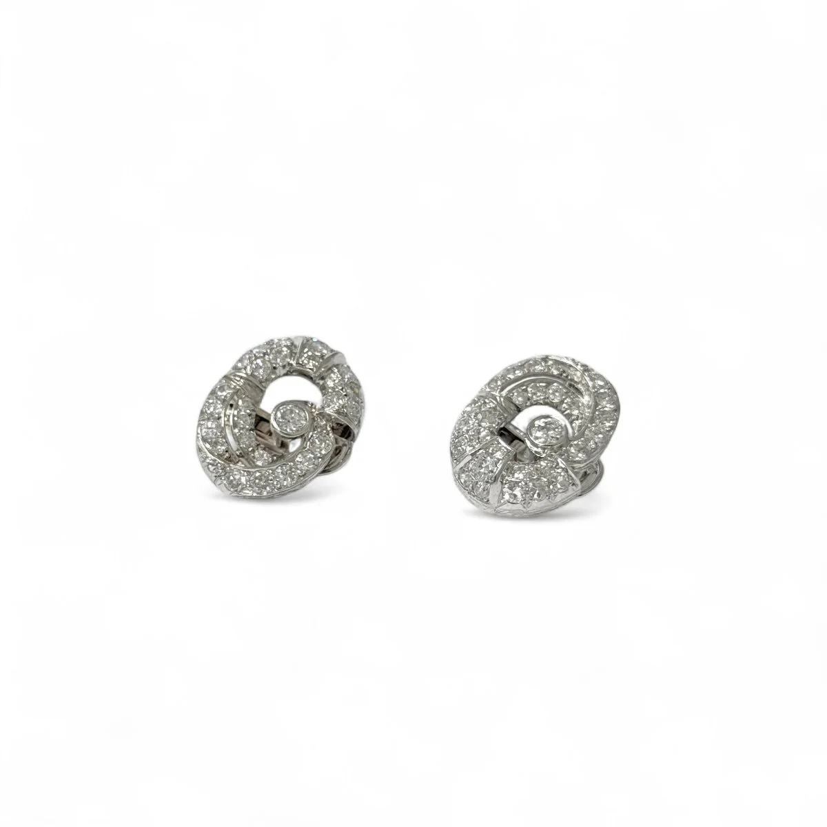 Clips d'oreilles platine et diamants - Image 4