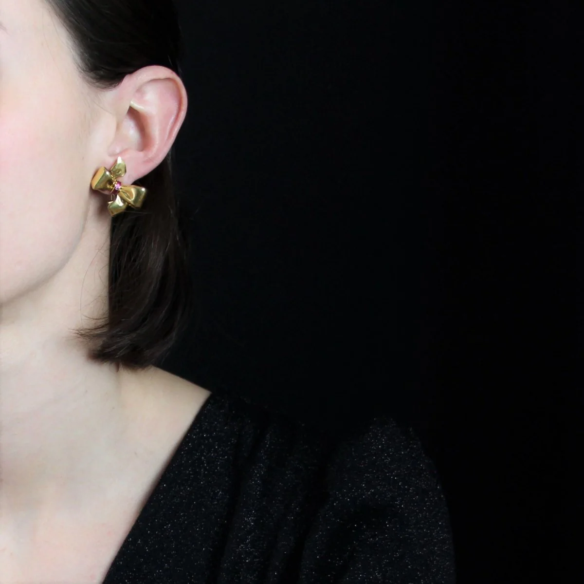 Boucles d'oreilles Clips en or jaune et rubis - Image 2