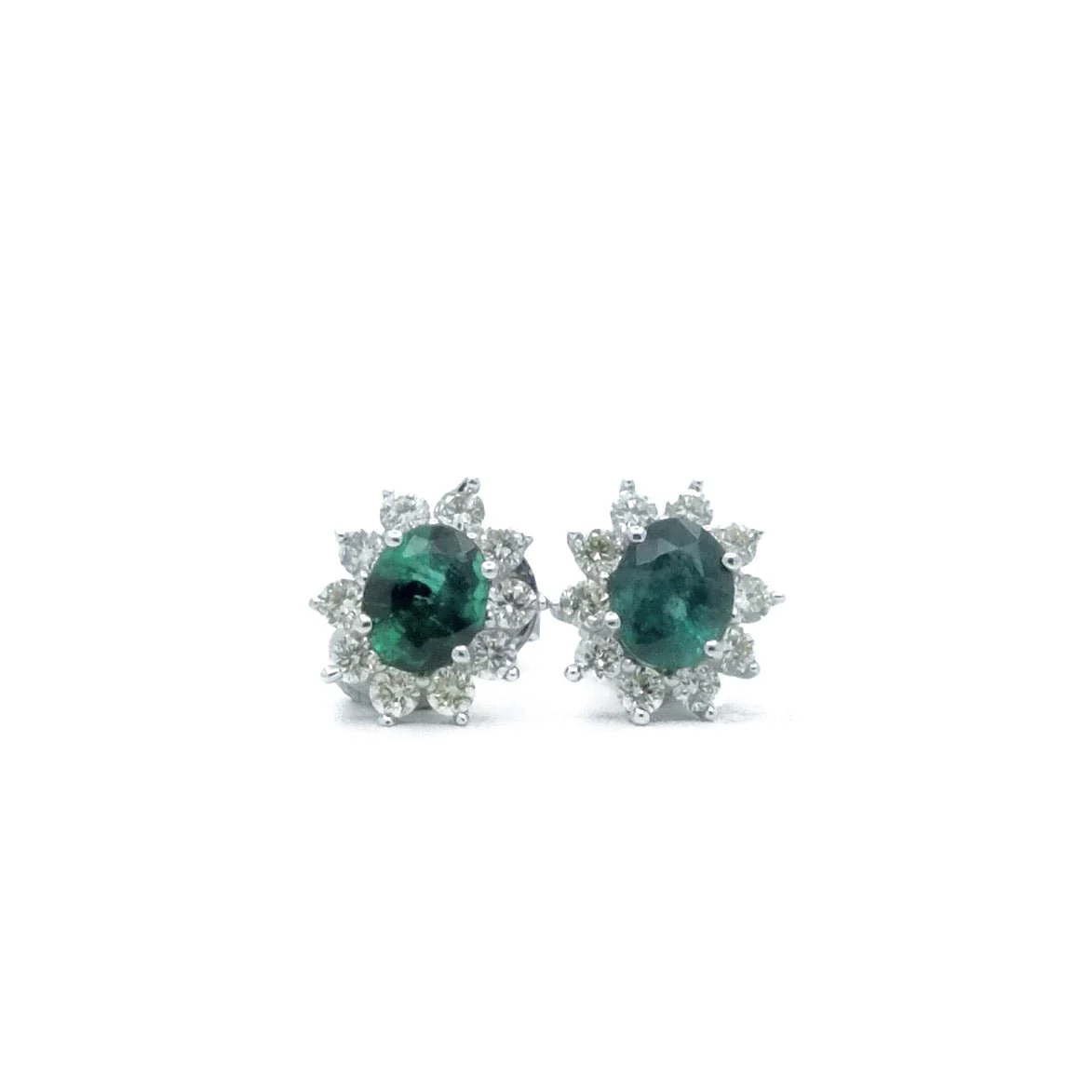 Boucles d'oreilles en or blanc, émeraude et diamants