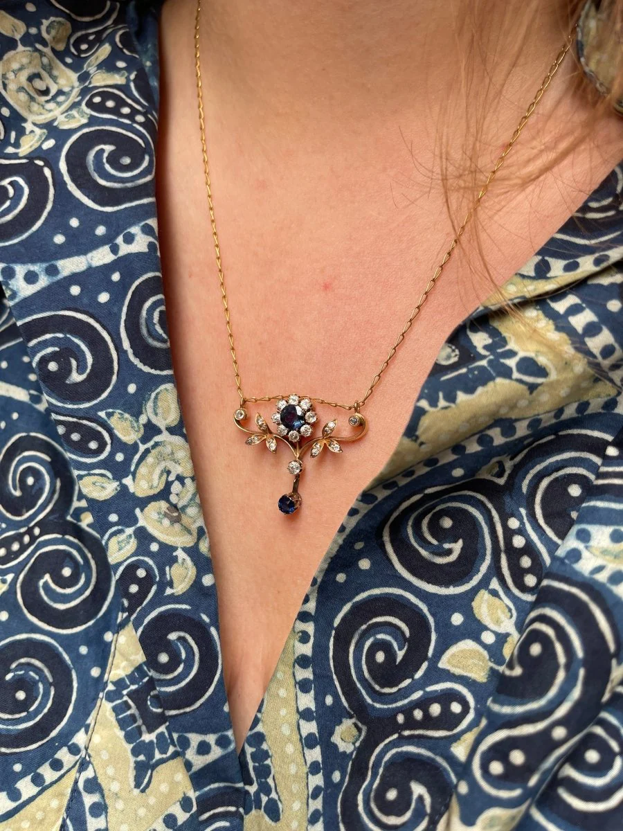 Collier Art Nouveau Fleur en or, saphirs et diamants - Image 2