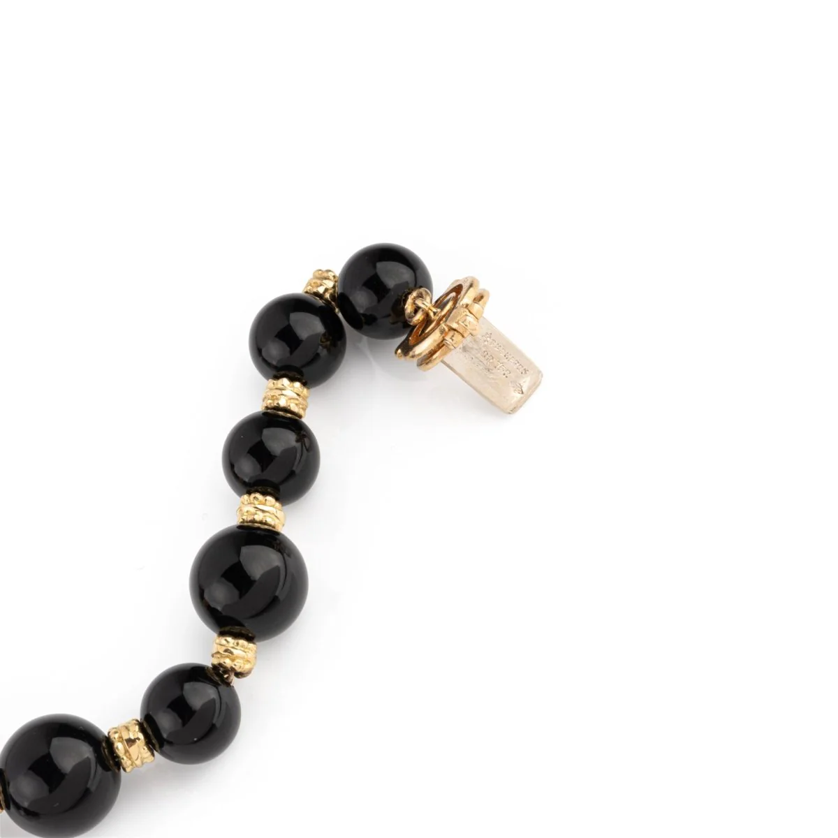 Collier BOUCHERON en or jaune, onyx et corail - Image 7