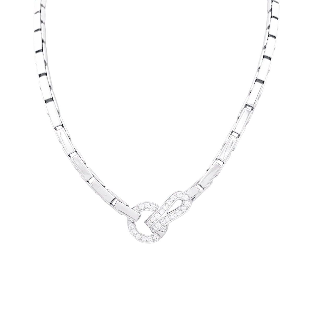 Collier CARTIER "Agrafe" en or blanc et diamants.