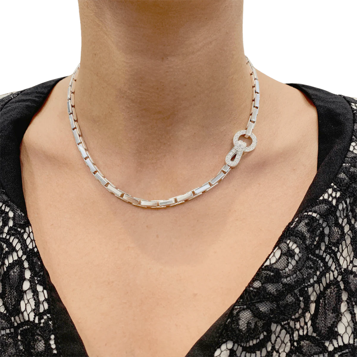 Collier CARTIER "Agrafe" en or blanc et diamants. - Image 7