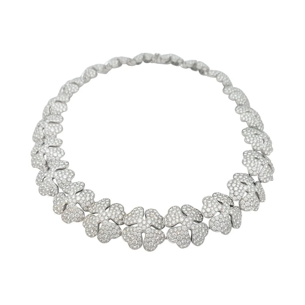 Collier CARTIER "Clover" or blanc et diamants