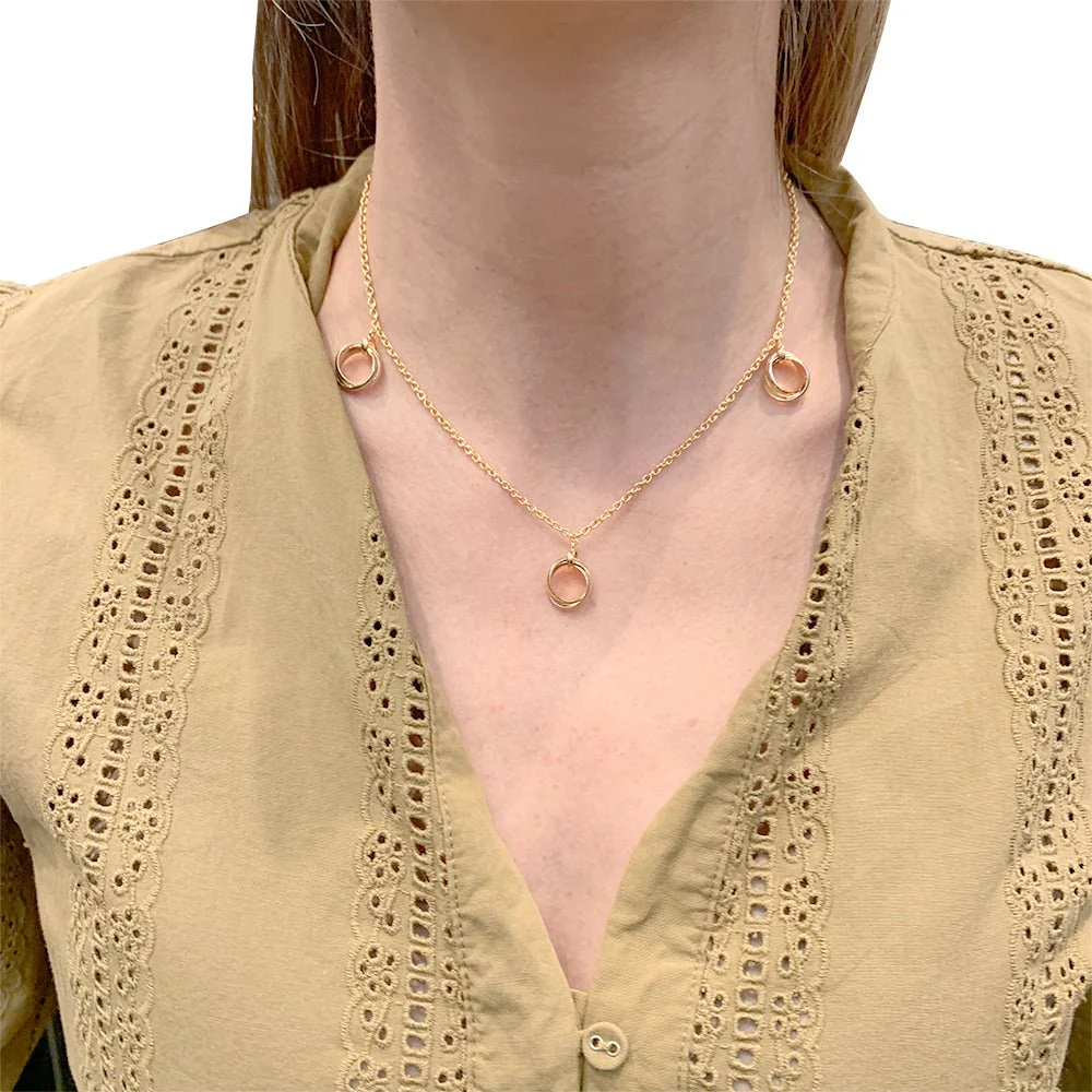 Collier CARTIER "Trinity" en trois ors - Image 2