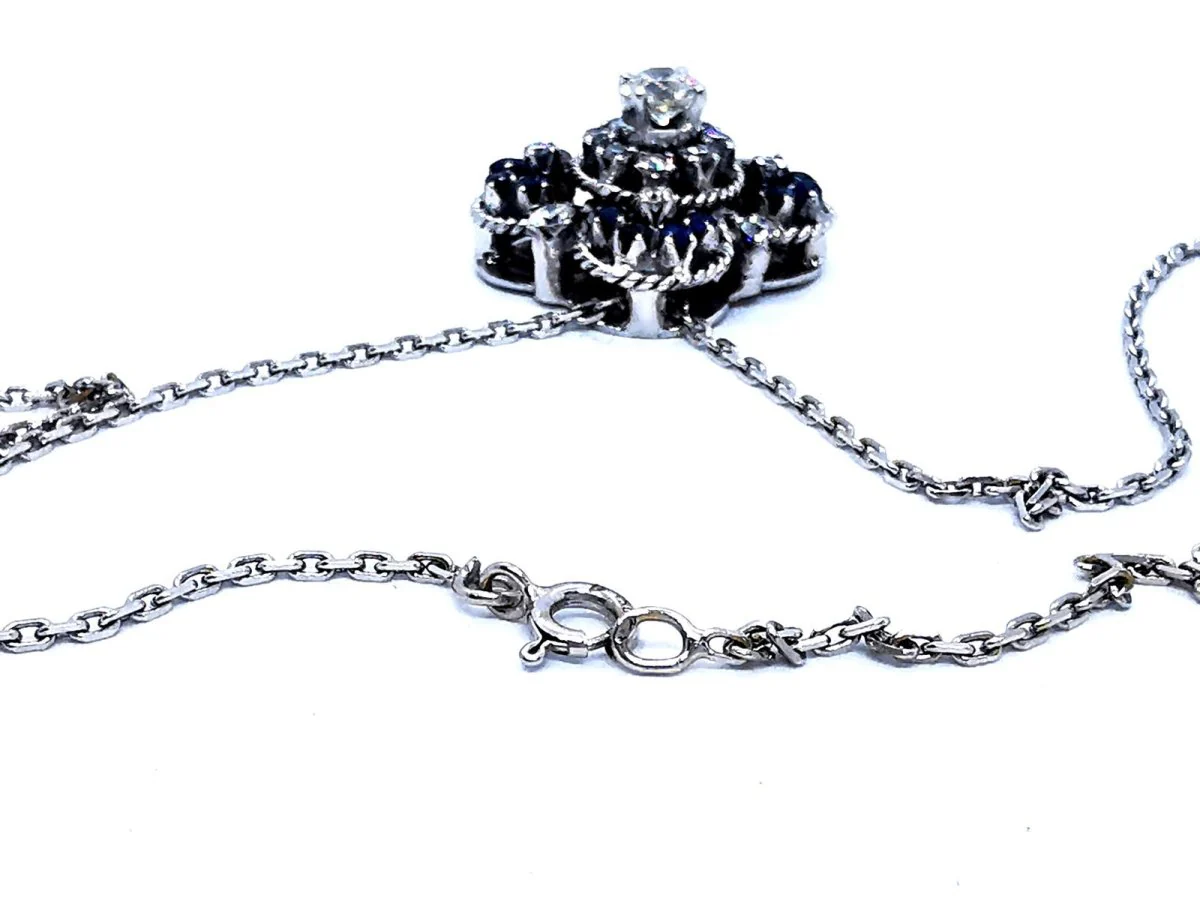 Collier Pendentif en or blanc, saphirs et diamants - Image 5