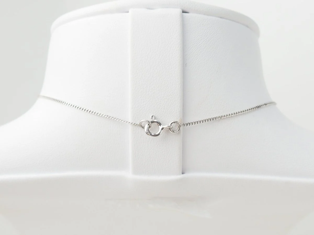 collier croix en or blanc et diamants - Image 5