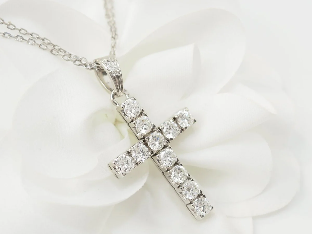 collier croix vintage en or blanc et diamants - Image 5