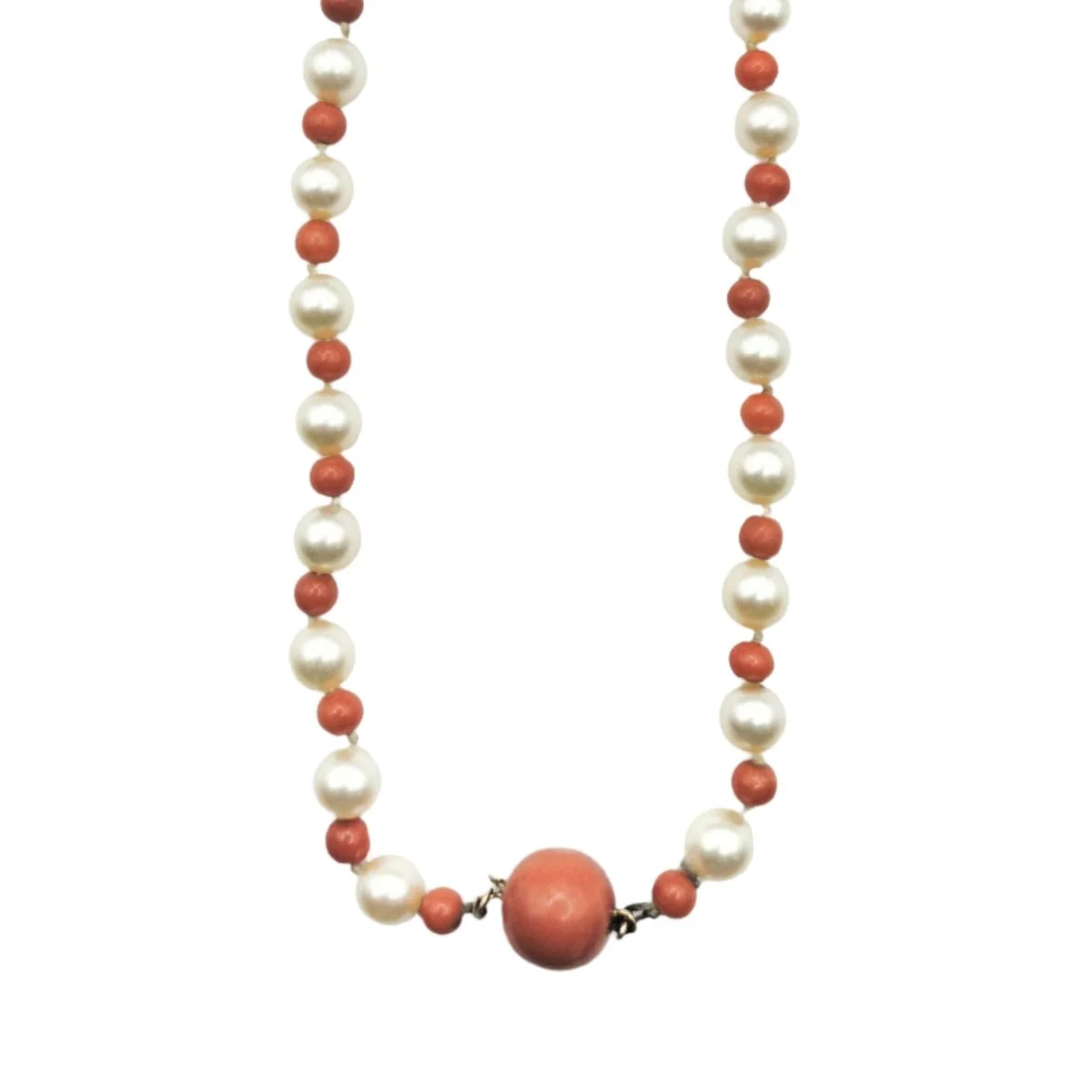 Collier Sautoir en perles de culture et de corail