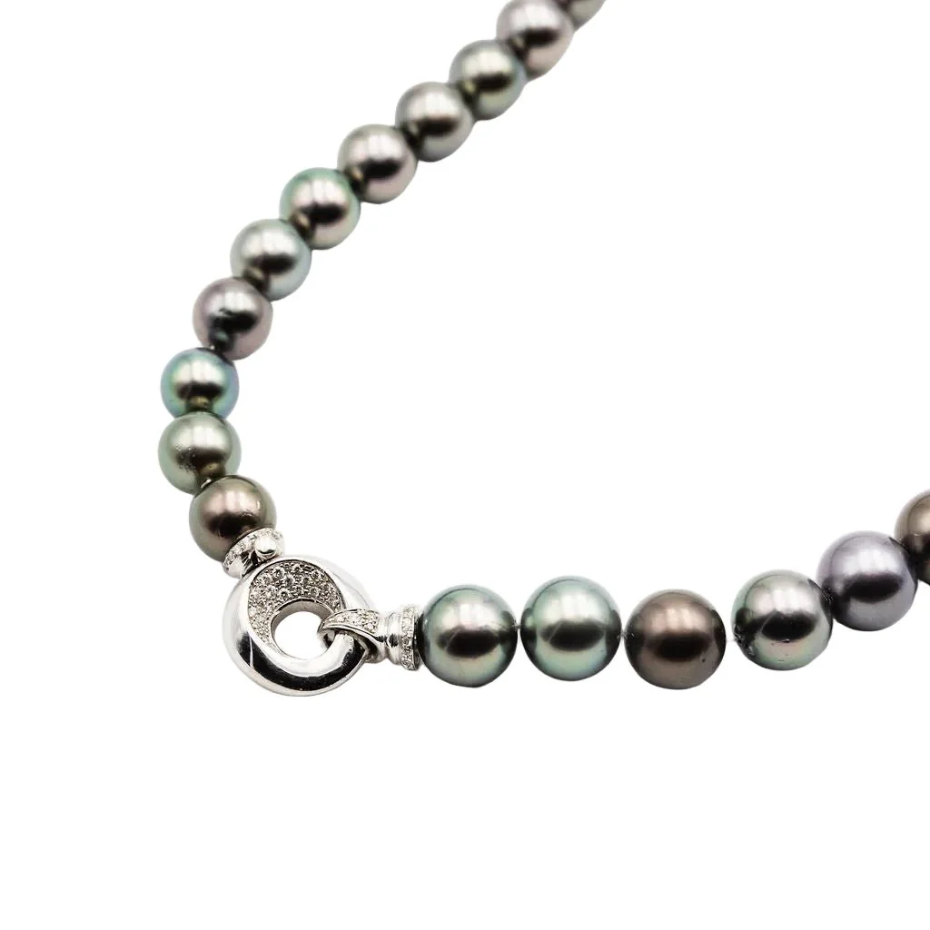 Collier Sautoir en or blanc, perles et diamants - Image 4