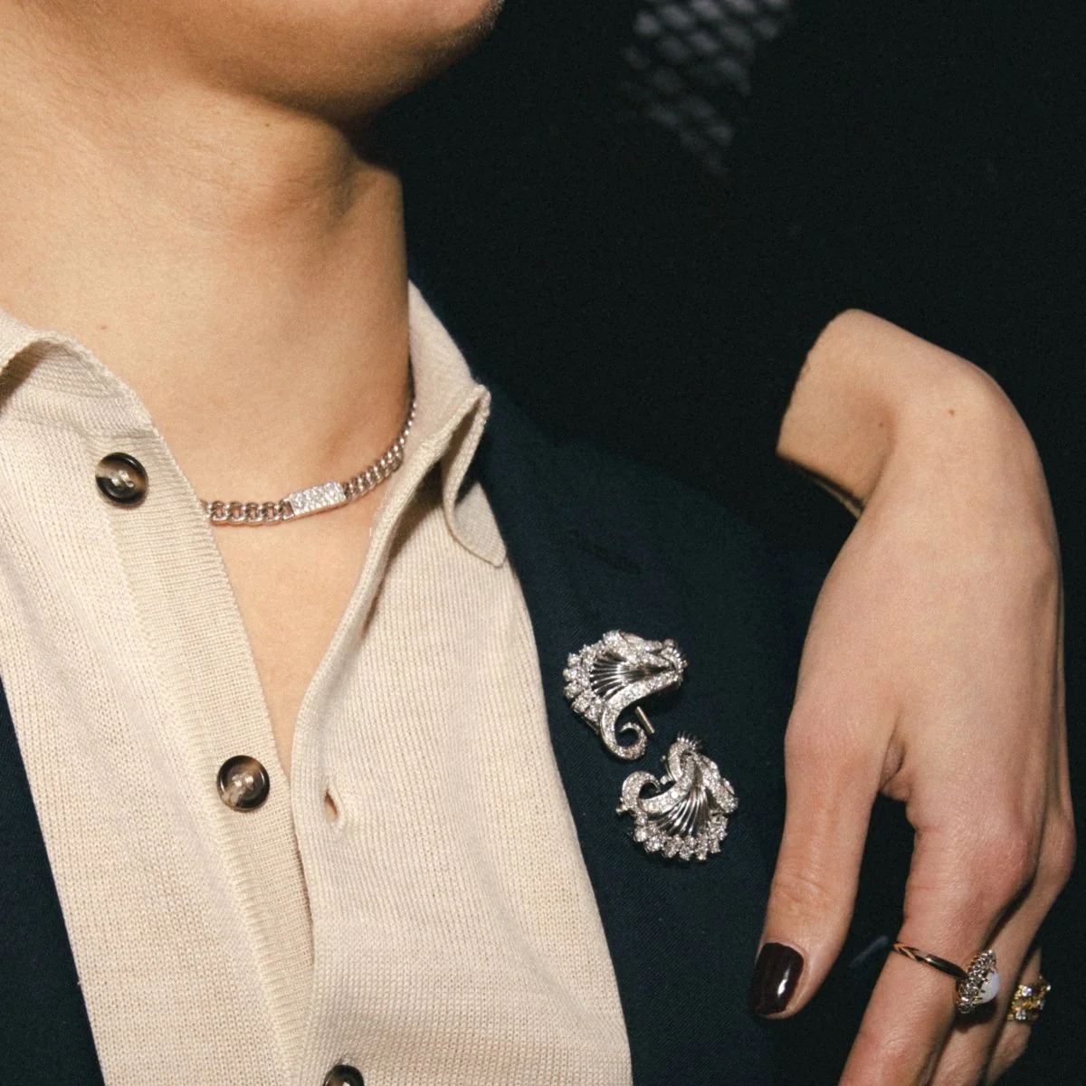 Collier Maille gourmette DIOR en or blanc et diamants - Image 6
