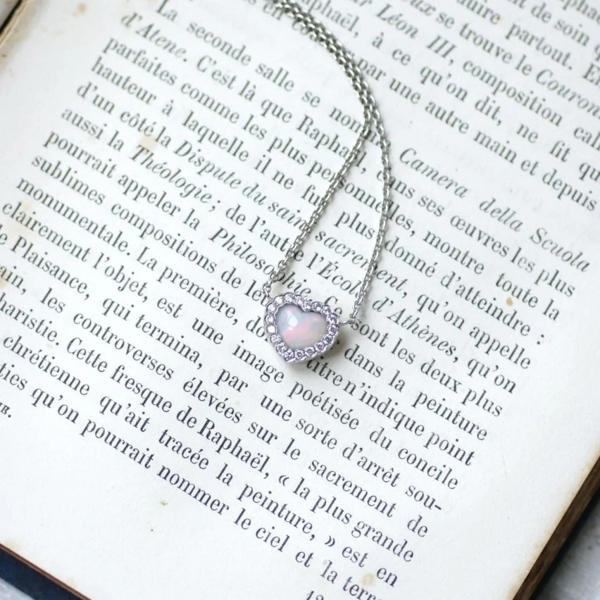 Collier Pendentif DIOR "Happy Birth" en or blanc et diamants - Image 11