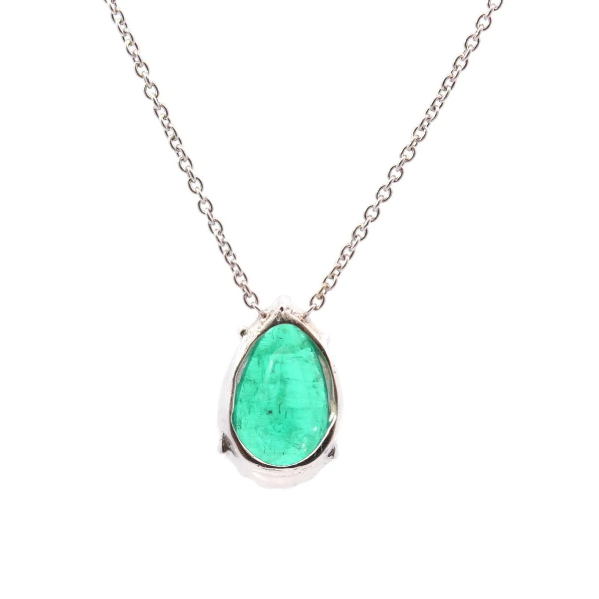 Collier Pendentif en or blanc, platine et émeraude - Image 2