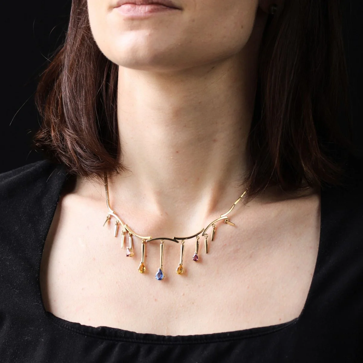 Collier Draperie en or jaune et saphirs - Image 2
