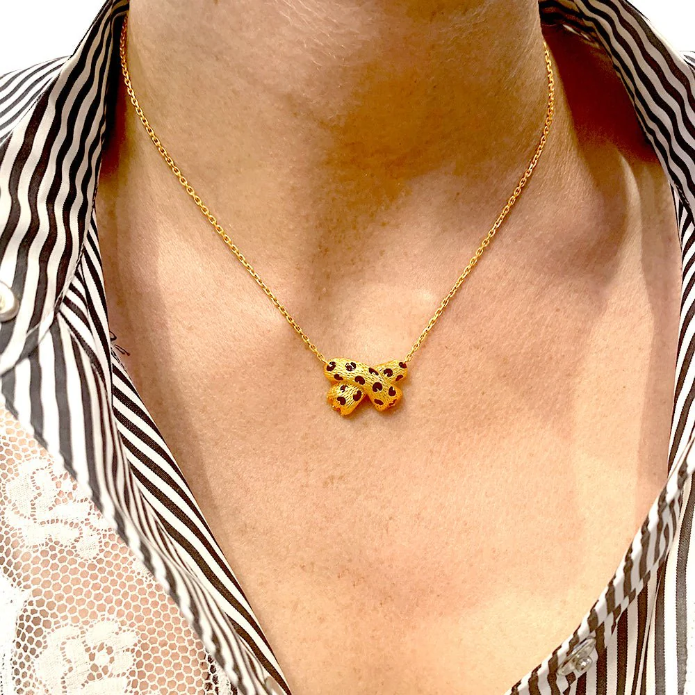 Collier FRED “Ombre Féline” en or jaune et émail - Image 6