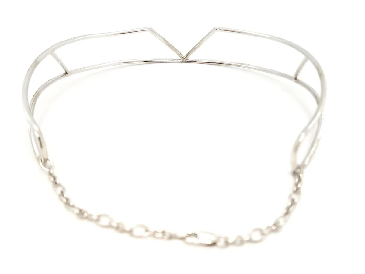 Collier Ras de cou graphique en or blanc et diamants - Image 13