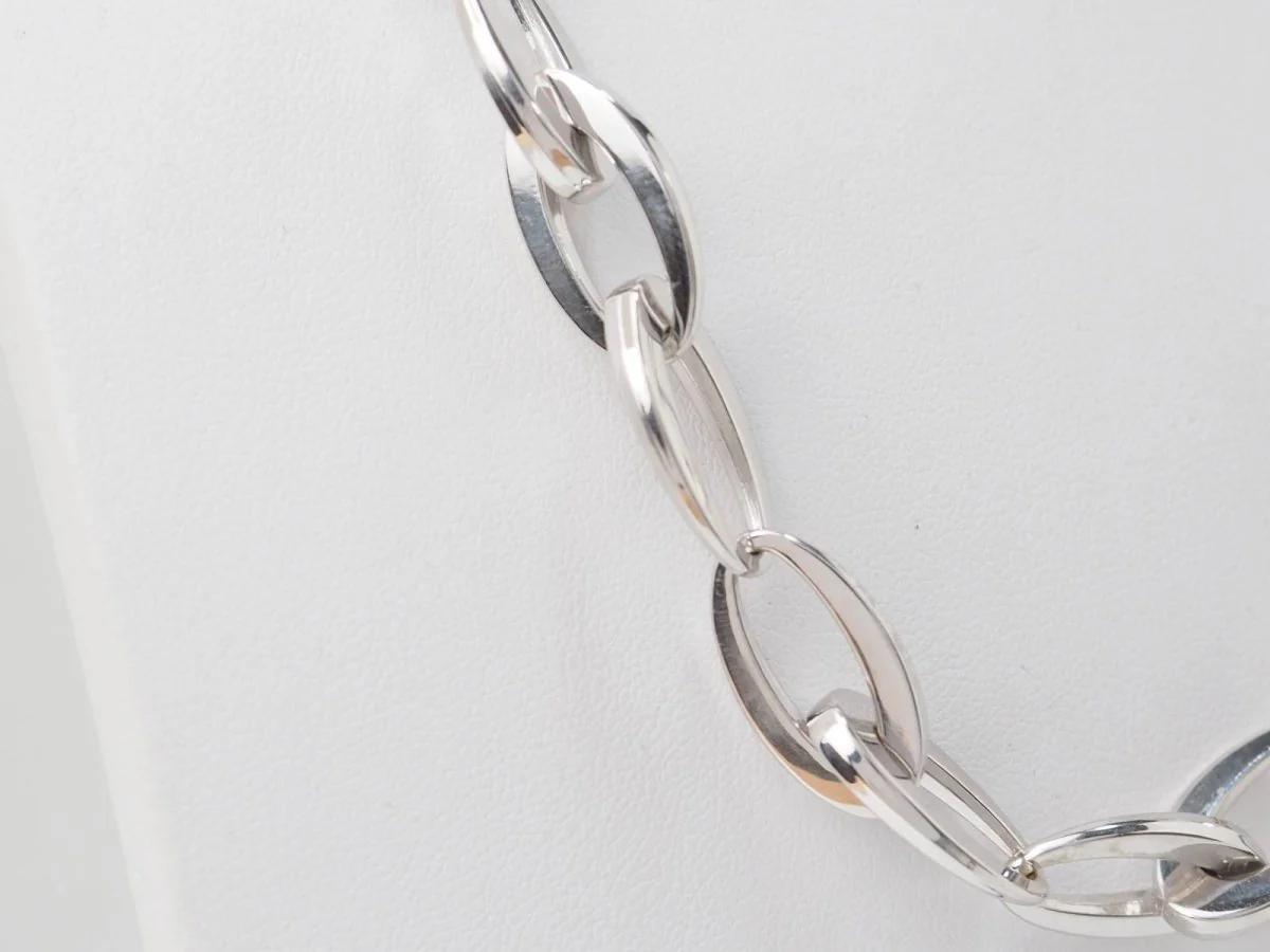 Collier maille ovale en or blanc - Image 6