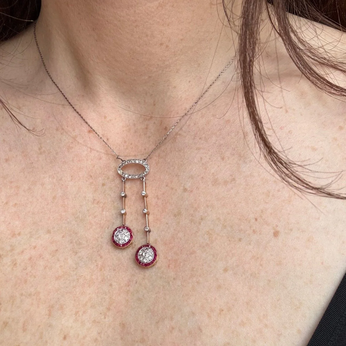 Collier en or blanc et or jaune avec diamants et rubis - Image 2