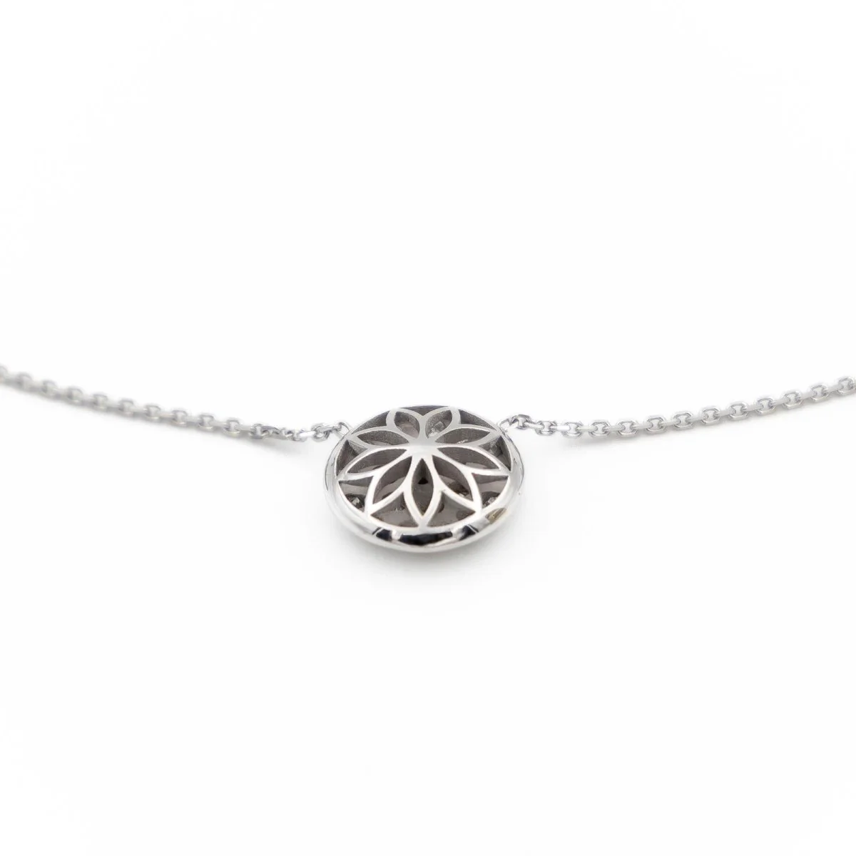 Collier Pendentif rond en or blanc et diamant - Image 5