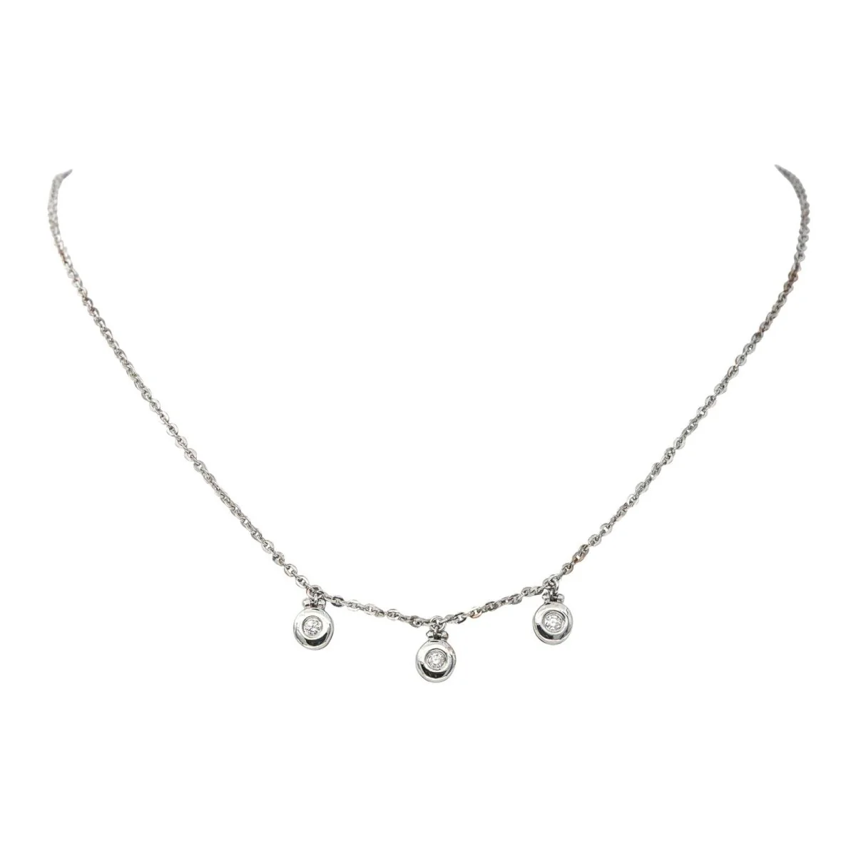 Collier en or blanc et diamants