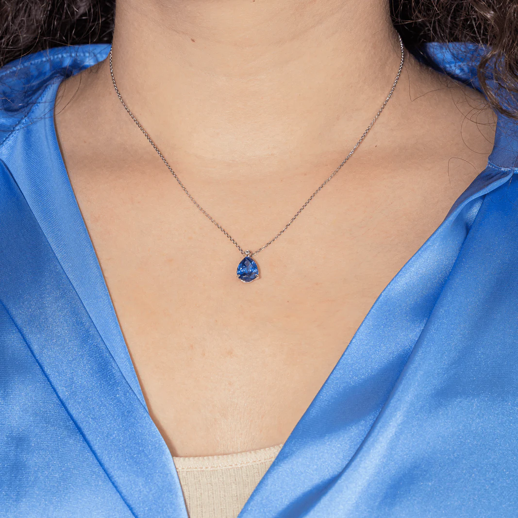 Collier Pendentif en or blanc et tanzanite - Image 2