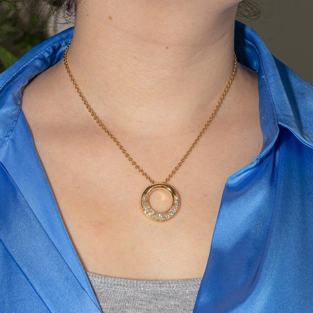 Collier Pendentif en or jaune et diamants - Image 2