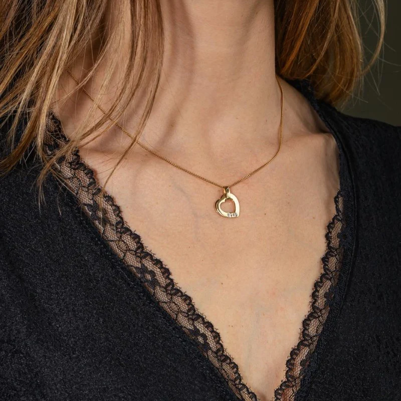 Collier Pendentif en or jaune et diamants - Image 2