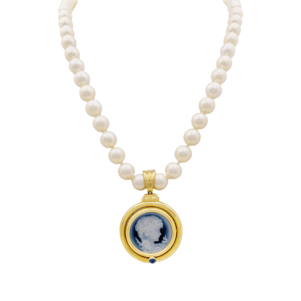 Collier Pendentif en or jaune, camée, onyx, perles et saphir