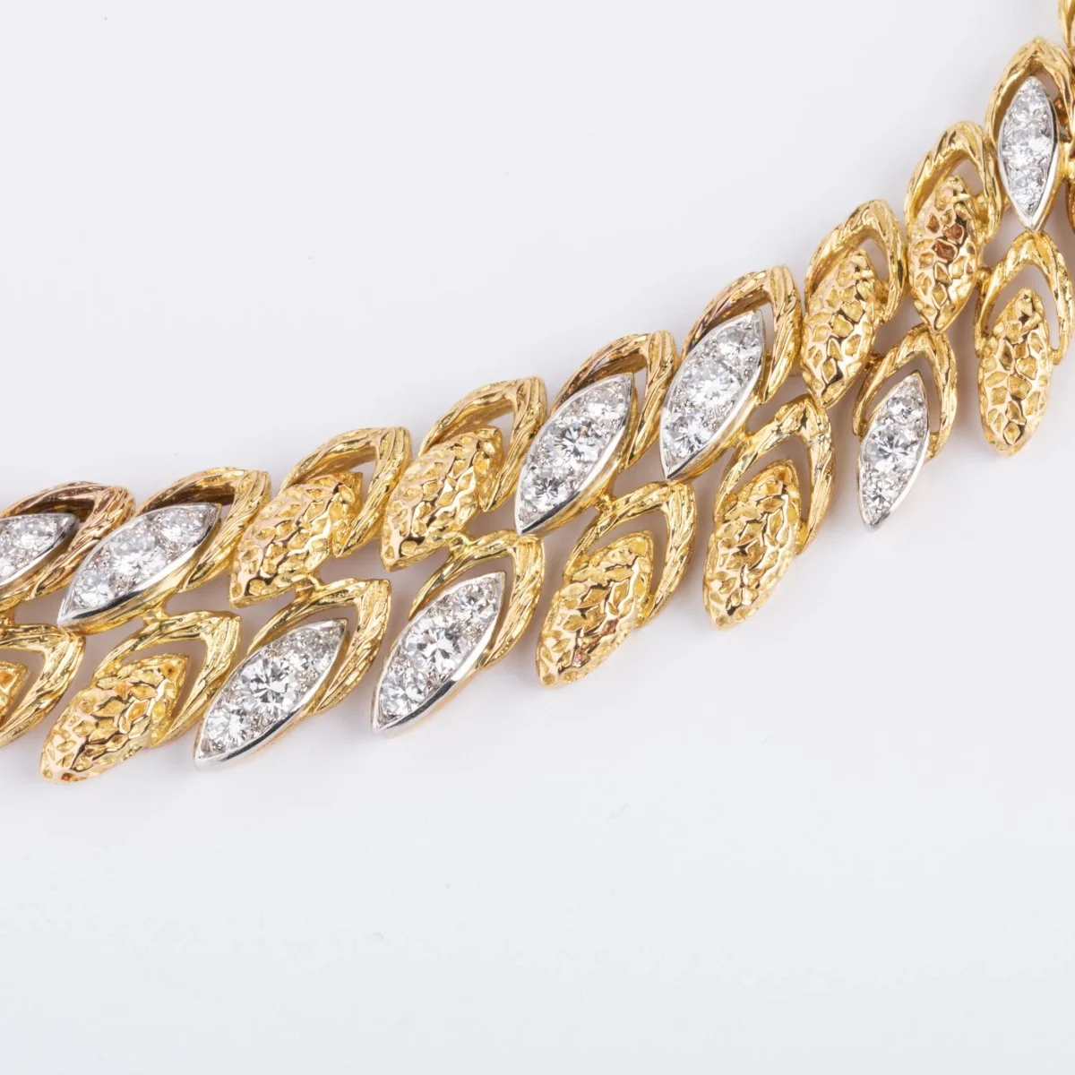 Collier or jaune,platine et diamants des années 1960 - Image 2