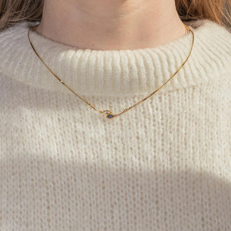 Collier Pendentif en or jaune, saphir et diamant - Image 2