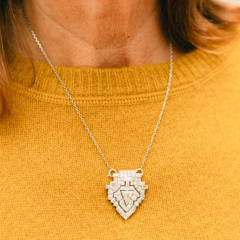 Collier Pendentif en or blanc, platine et diamants - Image 2