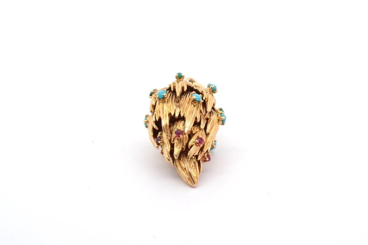 Collier pendentif CHAUMET turquoises et rubis en or - Image 2