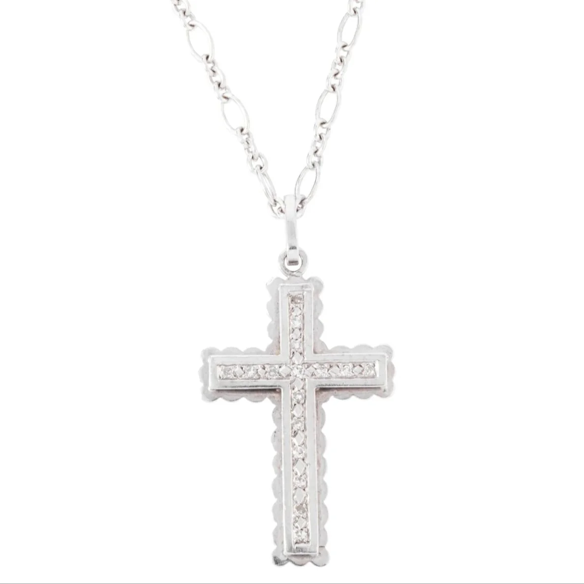 Collier Pendentif Croix en or blanc et diamants