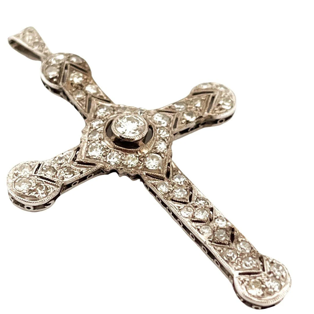 Collier Pendentif Croix en platine et diamants - Image 2