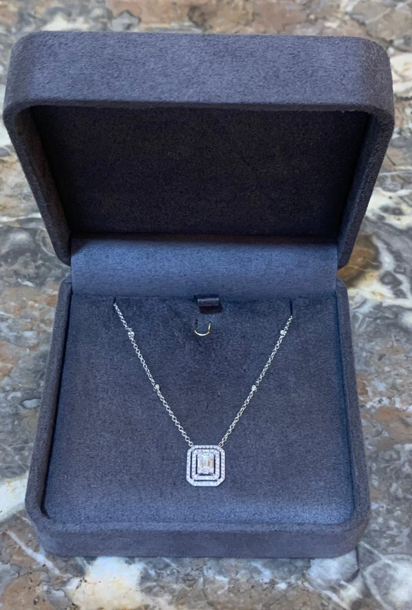 Collier Pendentif en or blanc et diamants - Image 3
