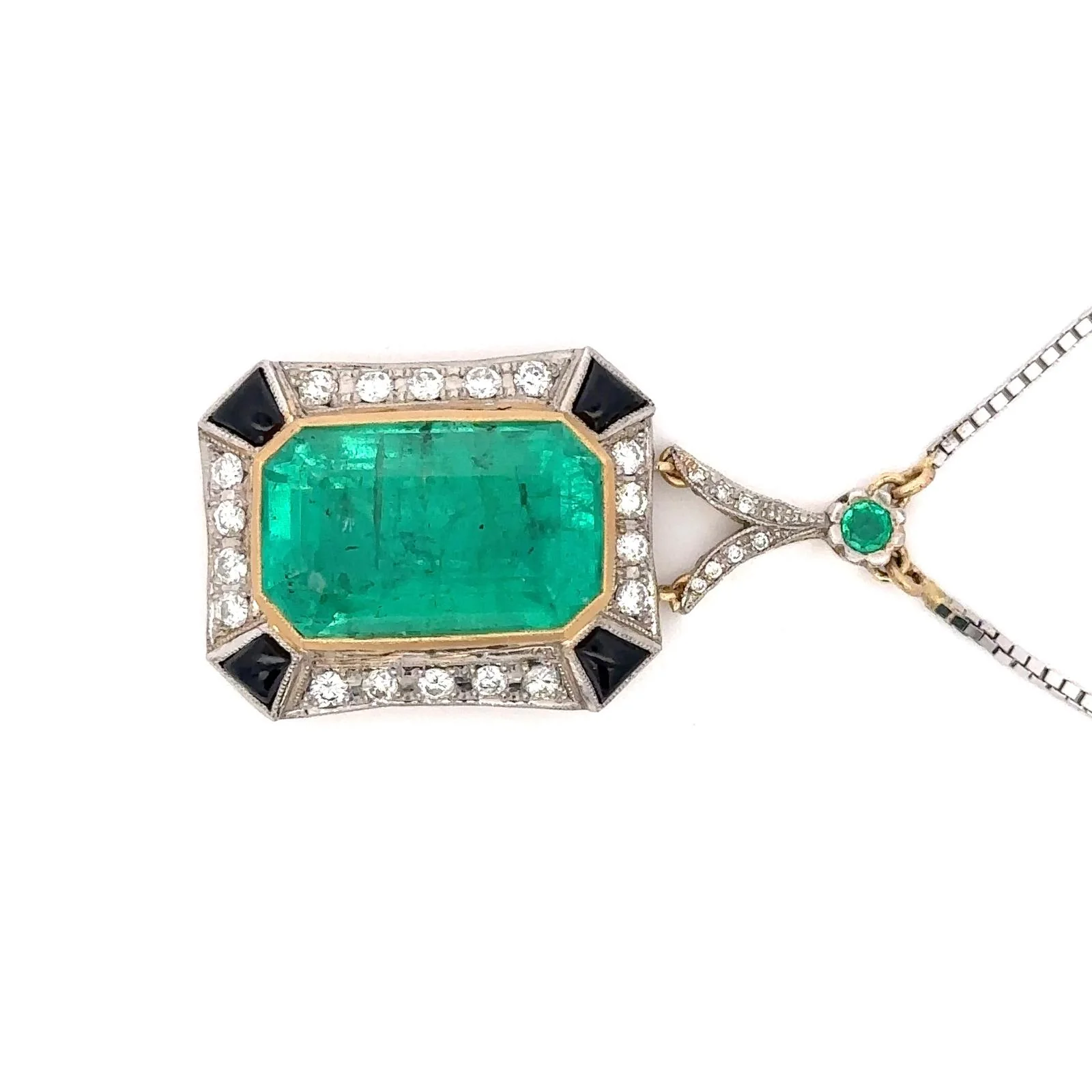 Collier Pendentif en or blanc, or jaune, platine, émeraude et diamants - Image 3