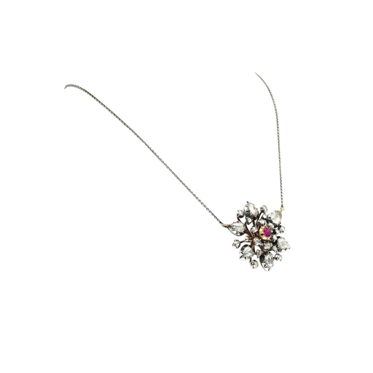 Collier Pendentif en or jaune, argent, rubis et diamants - Image 5