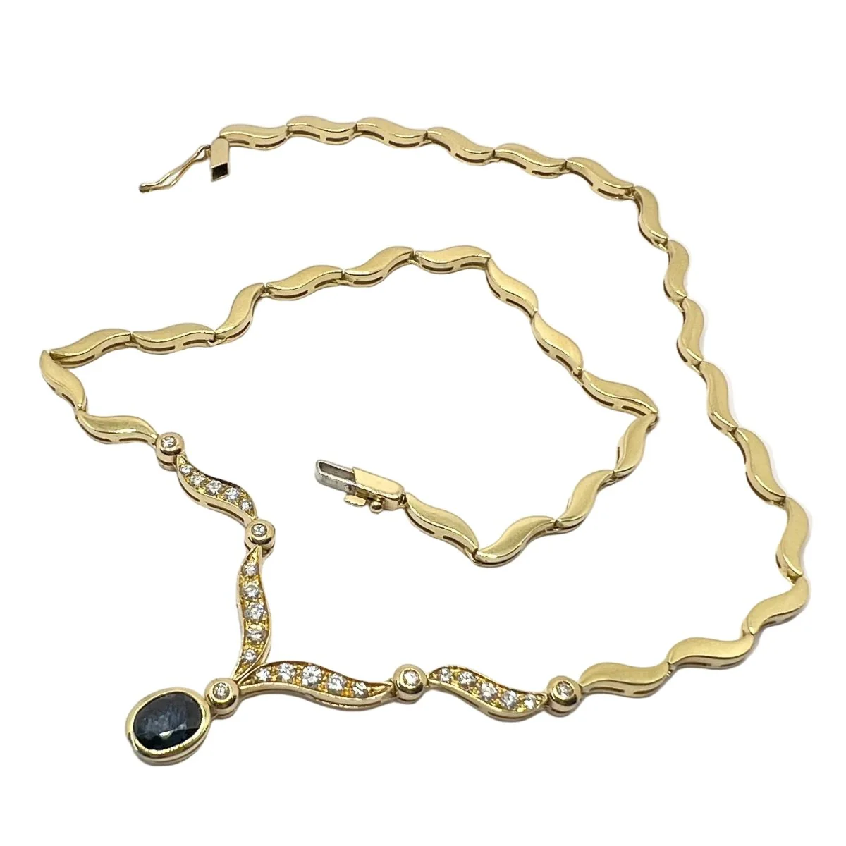 Collier Pendentif en or jaune, saphir et diamants - Image 3