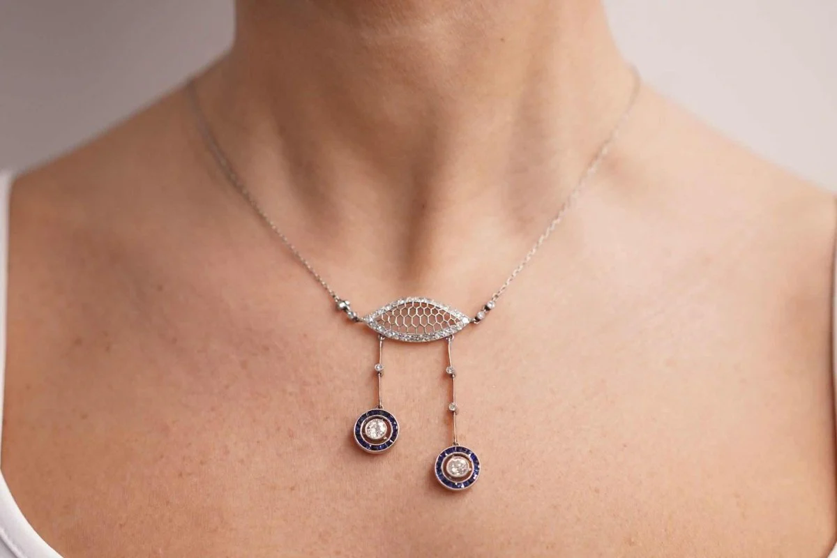 Collier négligé en platine, saphir et diamant - Image 2