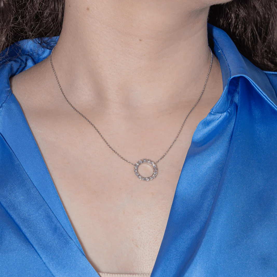 Collier Pendentif en or blanc et diamants - Image 2