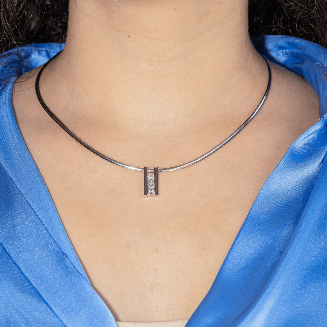 Collier Pendentif en or blanc, or jaune et diamants - Image 2