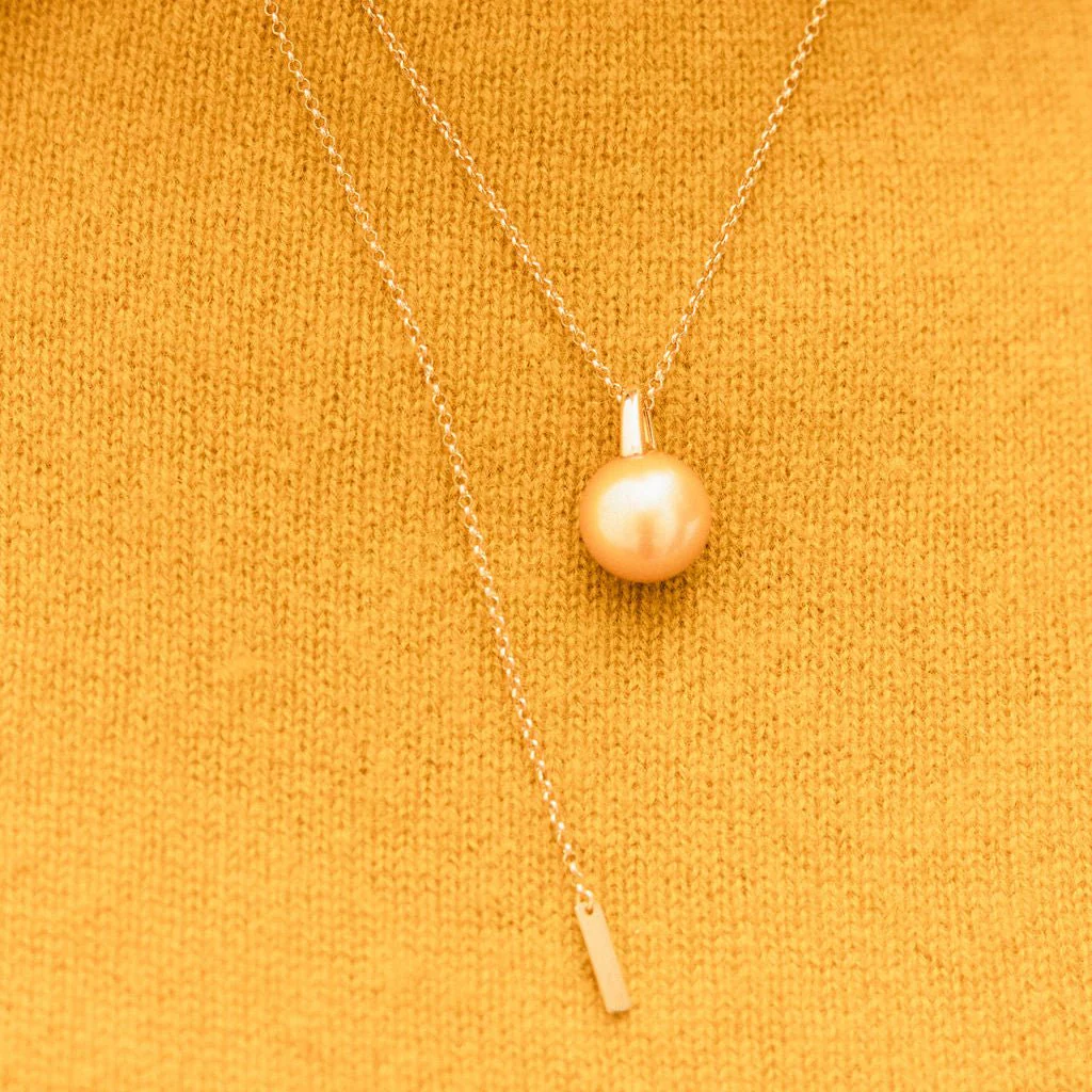 Collier Pendentif TASAKI en or jaune et perle - Image 2