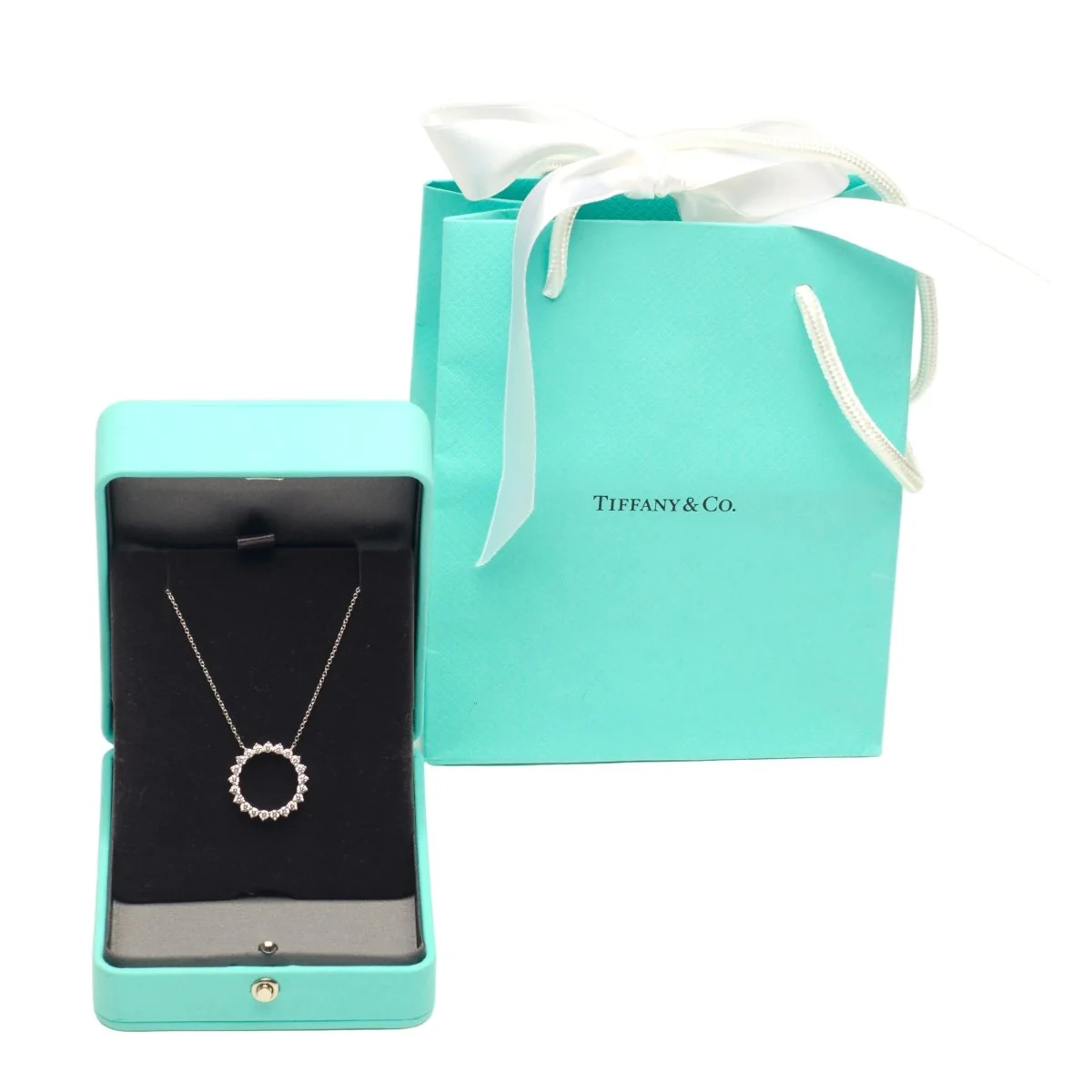 Collier Pendentif TIFFANY & CO. "Open Circle" en platine et diamants - Image 7