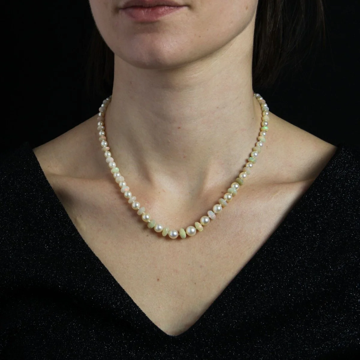 Collier Perles en or blanc, opales, perles et diamants - Image 2