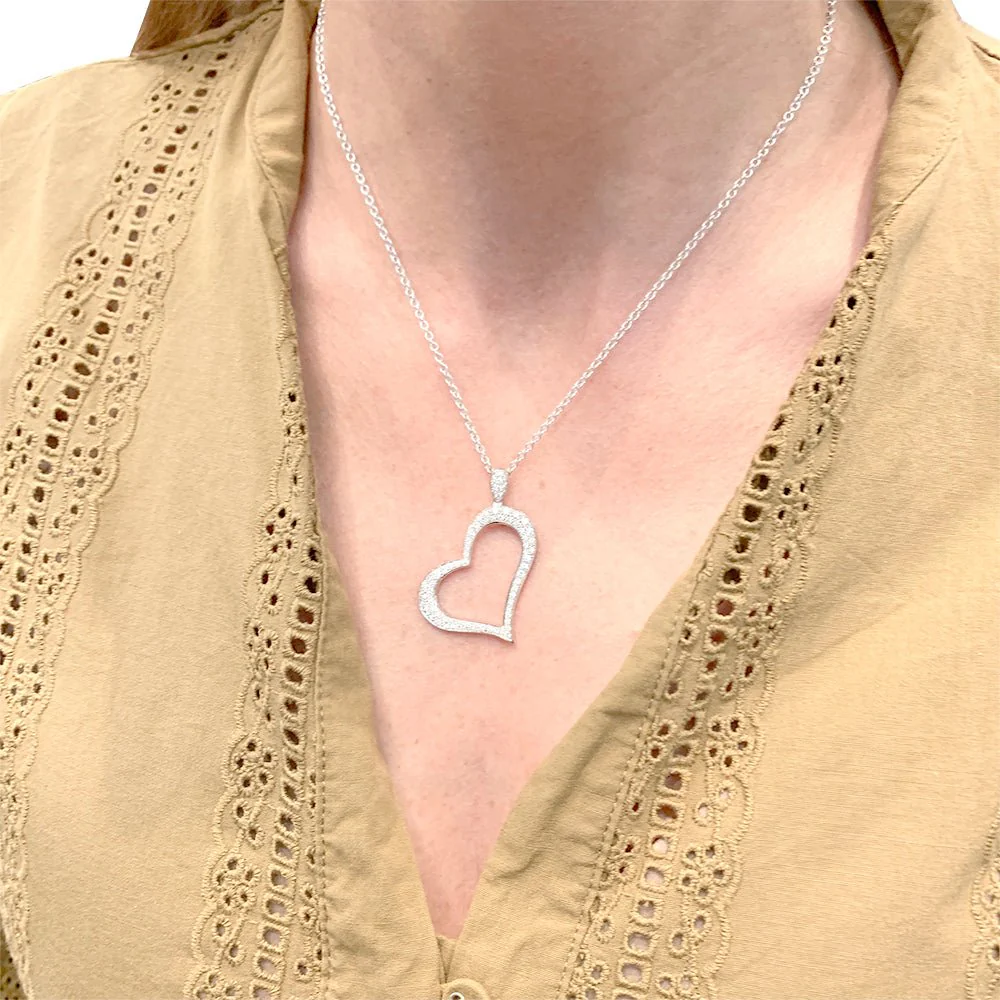 Collier PIAGET "Coeur" en or blanc et diamants - Image 2